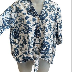 Charlie B front tie floral eyelet shirt shirt sleeve summer top large